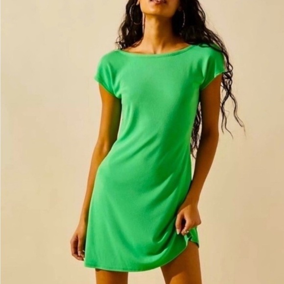 Free People Dresses & Skirts - Free People Beach Vibrant Green Mini Dress